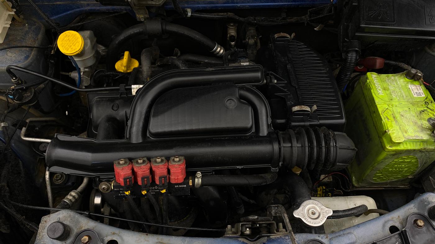 2018 Renault Kwid CLIMBER 1.0 AMT, CNG, Automatic, 52,122 km, Engine View