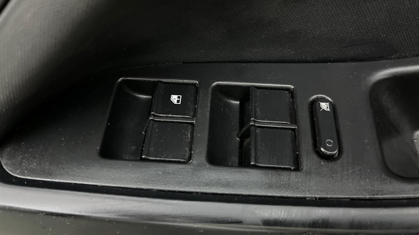 2024 Tata NEXON SMART+ 1.2 PETROL, Petrol, Manual, 30,579 km, Driver Side Door Panels Control