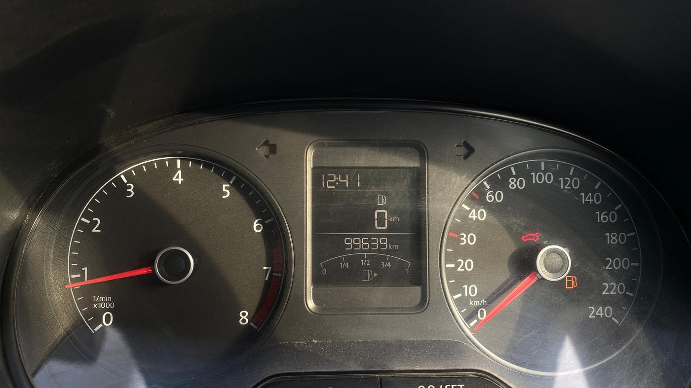 2016 Volkswagen Polo COMFORTLINE 1.2L, Petrol, Manual, 99,630 km, Odometer Image