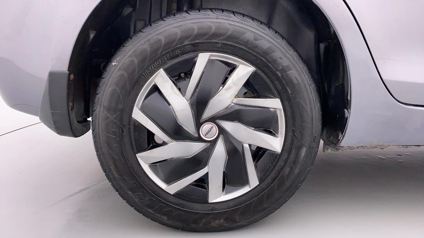 2013 Maruti Swift Dzire VDI BS IV, Diesel, Manual, 47,542 km, Right Rear Wheel
