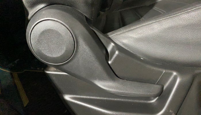2021 Maruti New Wagon-R VXI 1.0, Petrol, Manual, 18,008 km, Driver Side Adjustment Panel