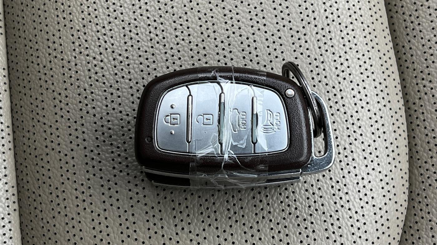 2019 Hyundai New Elantra 2.0 SX(O) AT PETROL, Petrol, Automatic, 56,206 km, Key Close Up