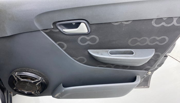 2015 Maruti Alto 800 LXI, Petrol, Manual, 73,944 km, Driver Side Door Panels Control