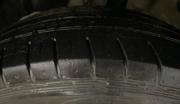 2020 MG HECTOR SMART HYBRID 1.5 PETROL, Petrol, Manual, 36,335 km, Left Front Tyre Tread