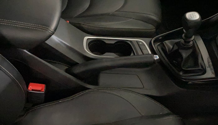 2020 MG HECTOR SMART HYBRID 1.5 PETROL, Petrol, Manual, 36,335 km, Gear Lever