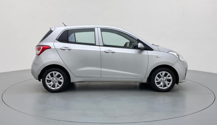2017 Hyundai Grand i10 SPORTZ 1.2 KAPPA VTVT, Petrol, Manual, 23,290 km, Right Side View