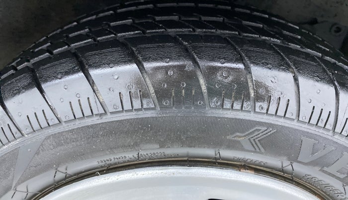 2015 Honda City SV MT PETROL, Petrol, Manual, 71,261 km, Right Front Tyre Tread