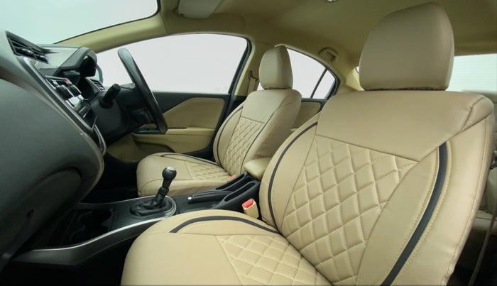 2015 Honda City SV MT PETROL, Petrol, Manual, 71,261 km, Right Side Front Door Cabin View