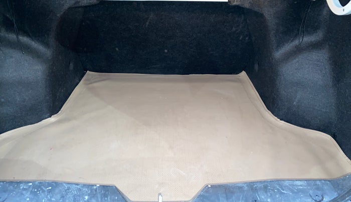 2021 Maruti Ciaz ALPHA  AT 1.5 SHVS PETROL, Petrol, Automatic, 33,910 km, Boot Inside