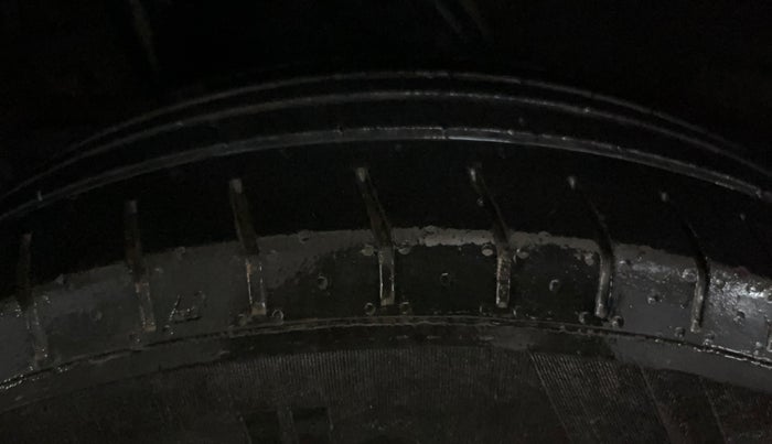 2020 Hyundai VENUE S 1.2, Petrol, Manual, 79,368 km, Right Rear Tyre Tread