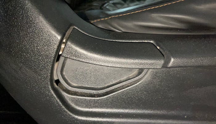 2020 Hyundai VENUE S 1.2, Petrol, Manual, 79,368 km, Driver Side Adjustment Panel