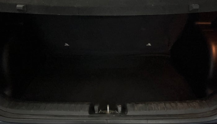 2020 Hyundai VENUE S 1.2, Petrol, Manual, 79,368 km, Boot Inside