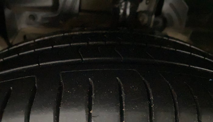 2018 Ford FREESTYLE TITANIUM PLUS 1.2 PETROL, Petrol, Manual, 48,449 km, Left Front Tyre Tread