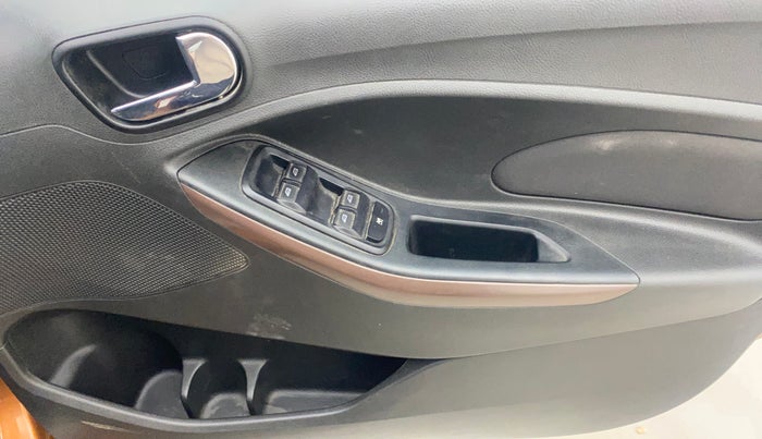 2018 Ford FREESTYLE TITANIUM PLUS 1.2 PETROL, Petrol, Manual, 48,449 km, Driver Side Door Panels Control