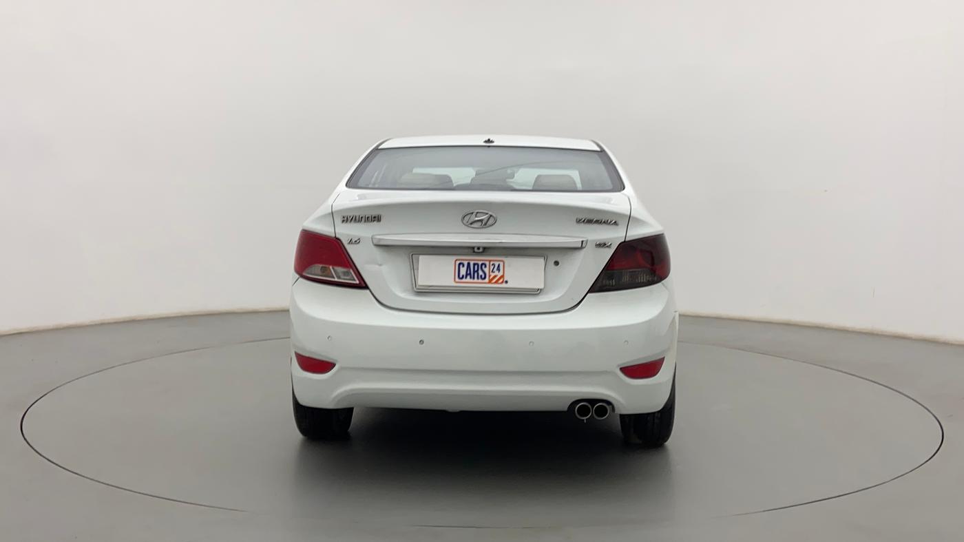 2011 Hyundai Verna FLUIDIC 1.6 CRDI SX, Diesel, Manual, 1,10,091 km, Back/Rear