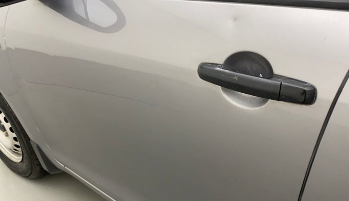 2015 Maruti Swift LXI, Petrol, Manual, 86,057 km, Front passenger door - Slightly dented
