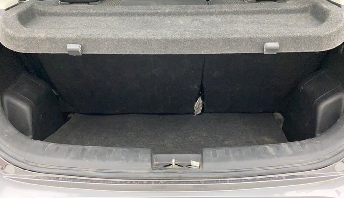 2015 Maruti Swift LXI, Petrol, Manual, 86,057 km, Boot Inside