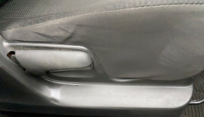 2015 Maruti Swift LXI, Petrol, Manual, 86,057 km, Driver Side Adjustment Panel