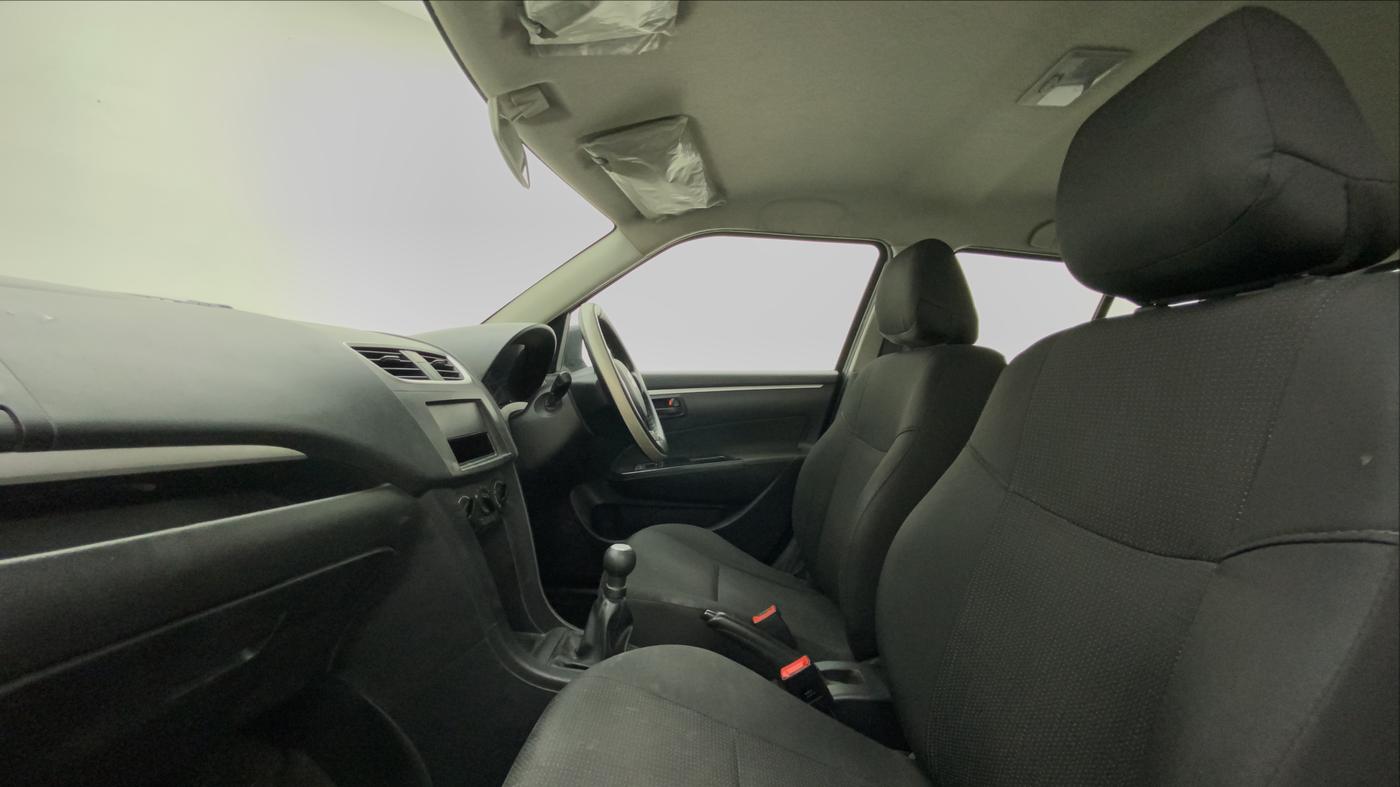 2015 Maruti Swift LXI, Petrol, Manual, 86,057 km, Right Side Front Door Cabin