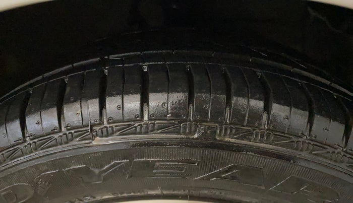 2015 Hyundai Grand i10 ASTA 1.2 KAPPA VTVT, Petrol, Manual, 50,904 km, Right Front Tyre Tread
