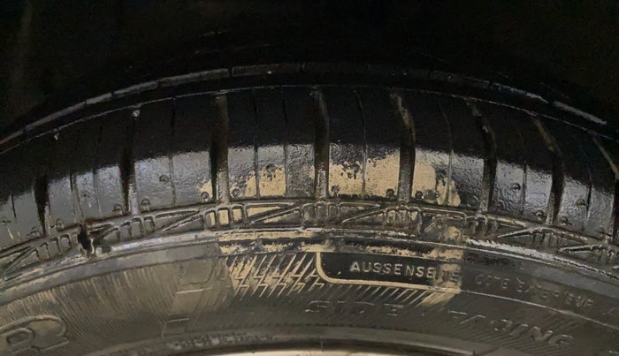 2015 Hyundai Grand i10 ASTA 1.2 KAPPA VTVT, Petrol, Manual, 50,904 km, Left Front Tyre Tread