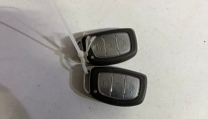 2015 Hyundai Grand i10 ASTA 1.2 KAPPA VTVT, Petrol, Manual, 50,904 km, Key Close Up