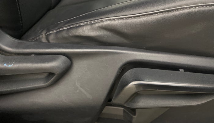 2023 Tata NEXON FEARLESS + SUNROOF DCA DUAL TONE 1.2 PETROL, Petrol, Automatic, 36,407 km, Driver Side Adjustment Panel