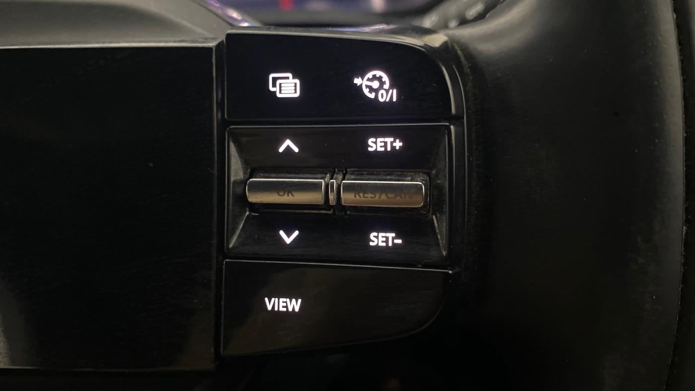 2023 Tata NEXON FEARLESS + SUNROOF DCA DUAL TONE 1.2 PETROL, Petrol, Automatic, 52,954 km, Adaptive Cruise Control