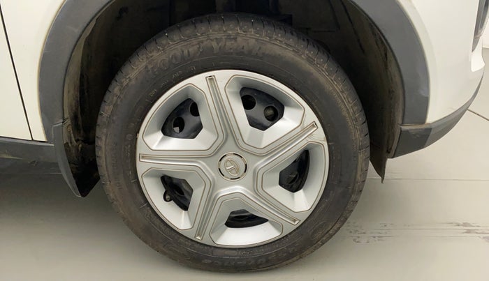 2021 Tata NEXON XM PETROL, Petrol, Manual, 16,649 km, Right Front Wheel