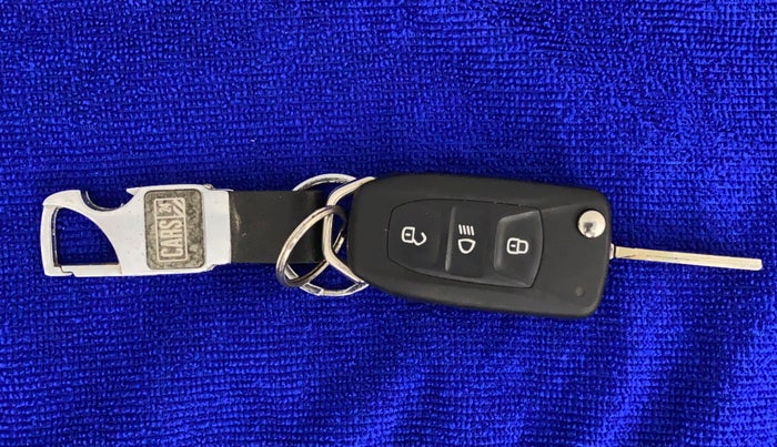 2021 Tata NEXON XM PETROL, Petrol, Manual, 16,649 km, Key Close Up