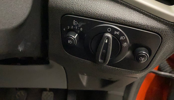 2015 Ford Ecosport TITANIUM 1.5L DIESEL (OPT), Diesel, Manual, 72,982 km, Dashboard - Headlight height adjustment not working