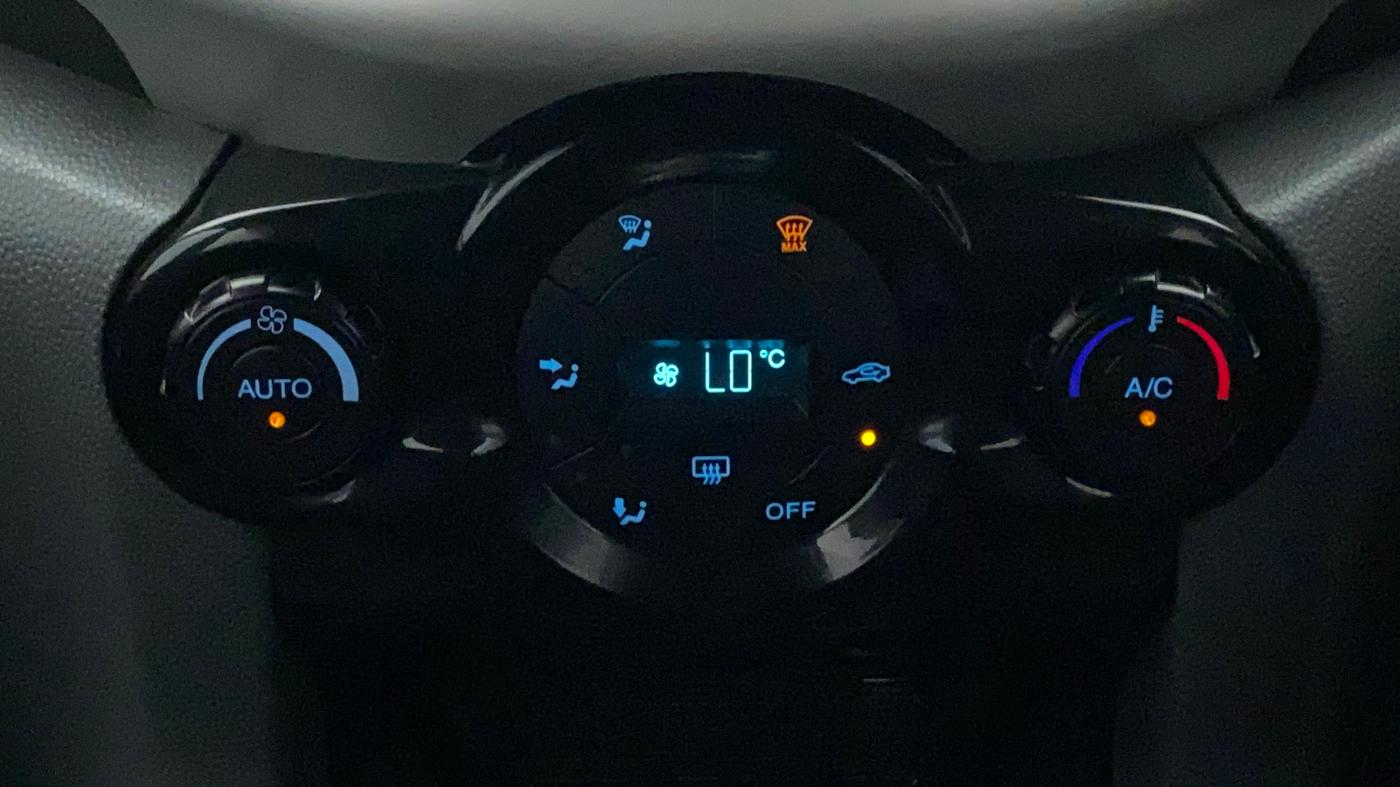2015 Ford Ecosport TITANIUM 1.5L DIESEL (OPT), Diesel, Manual, 72,982 km, Automatic Climate Control