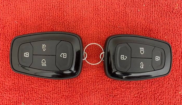 2023 Tata ALTROZ XZ PLUS I-TURBO PETROL, Petrol, Manual, 13,400 km, Key Close Up