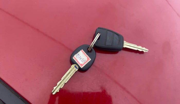 2016 Hyundai Eon SPORTZ, Petrol, Manual, 64,052 km, Key Close Up