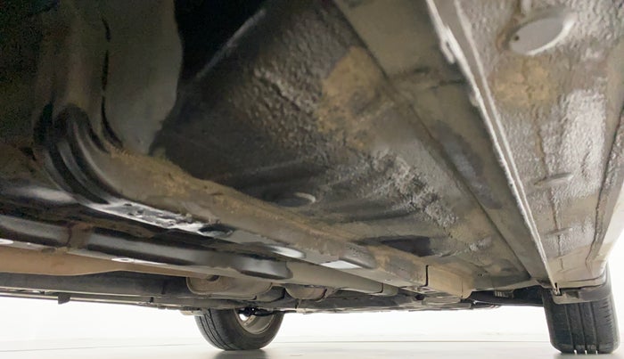 2015 Hyundai Verna FLUIDIC 4S 1.6 VTVT S(O), Petrol, Manual, 56,885 km, Right Side Underbody