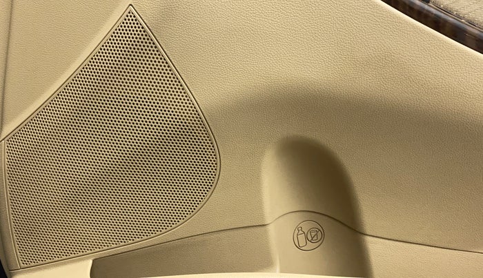 2015 Hyundai Verna FLUIDIC 4S 1.6 VTVT S(O), Petrol, Manual, 56,885 km, Speaker