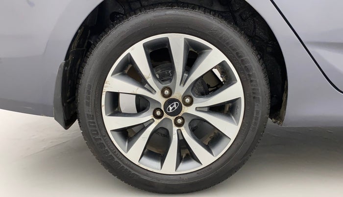 2015 Hyundai Verna FLUIDIC 4S 1.6 VTVT S(O), Petrol, Manual, 56,885 km, Right Rear Wheel