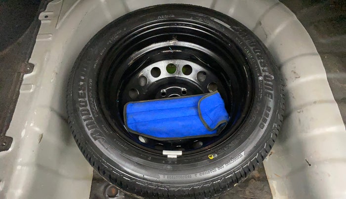 2015 Hyundai Verna FLUIDIC 4S 1.6 VTVT S(O), Petrol, Manual, 56,885 km, Spare Tyre