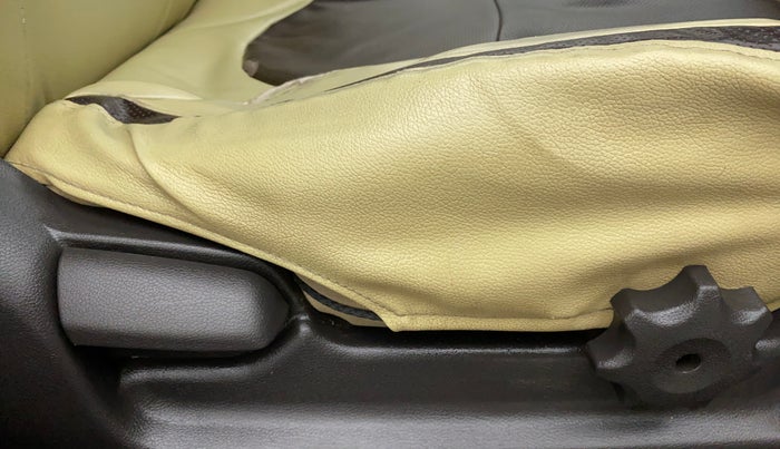 2015 Hyundai Verna FLUIDIC 4S 1.6 VTVT S(O), Petrol, Manual, 56,885 km, Driver Side Adjustment Panel