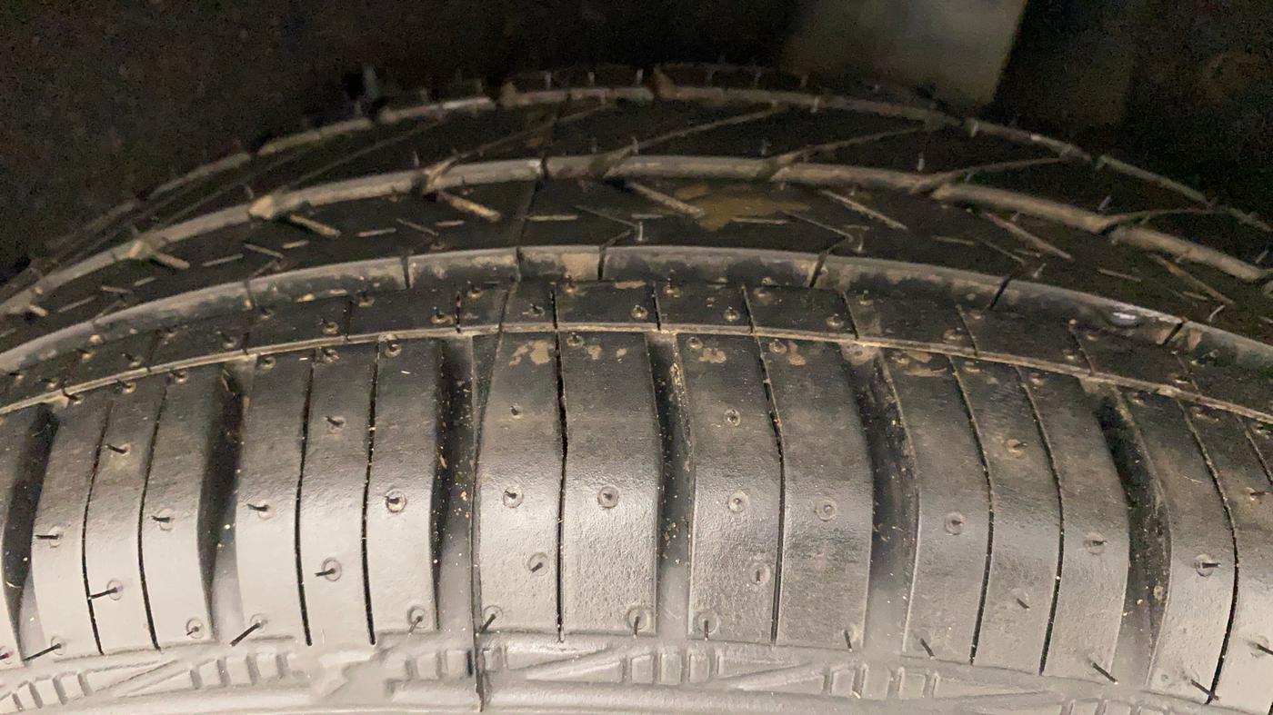 2017 Maruti Baleno DELTA PETROL 1.2, Petrol, Manual, 94,723 km, Left Rear Tyre Tread