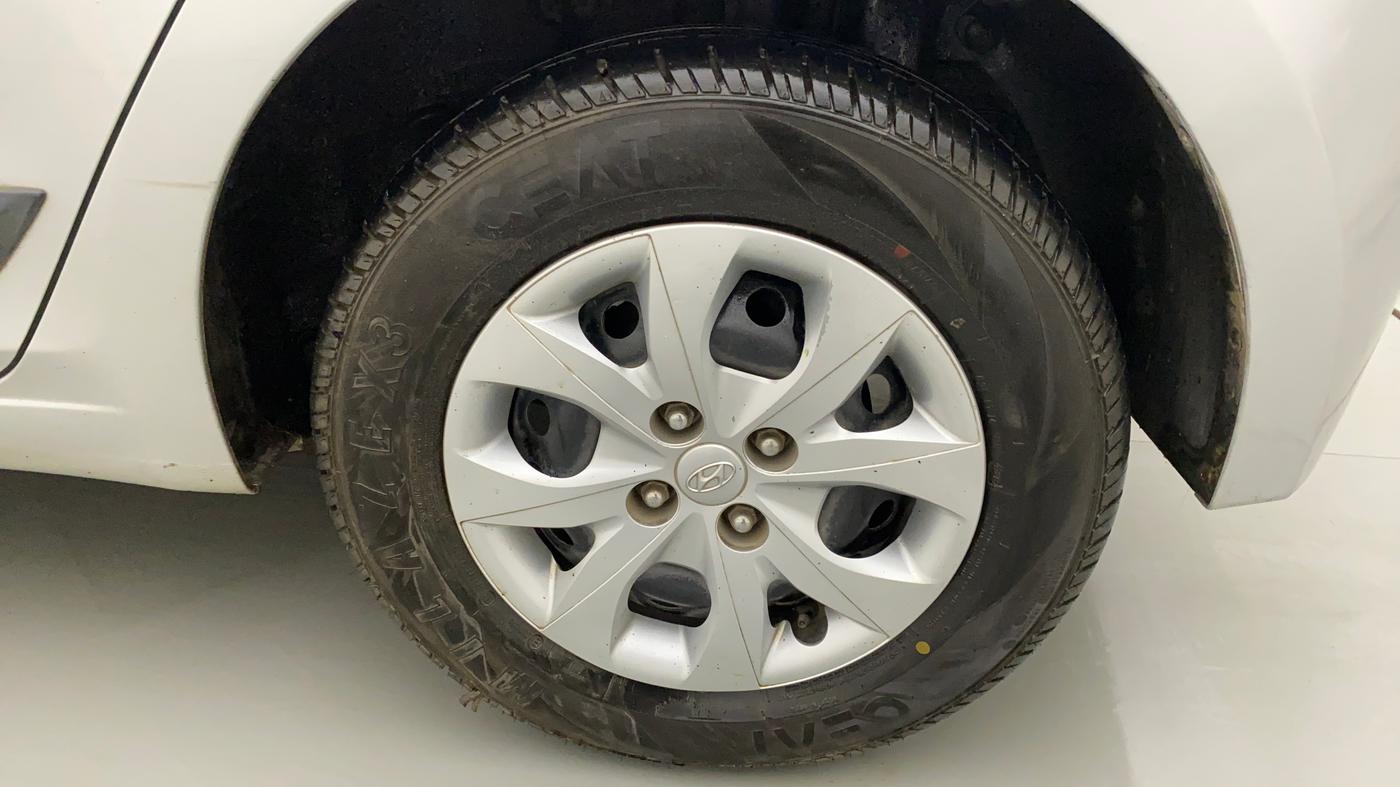 2015 Hyundai Elite i20 SPORTZ 1.2, Petrol, Manual, 94,232 km, Left Rear Wheel