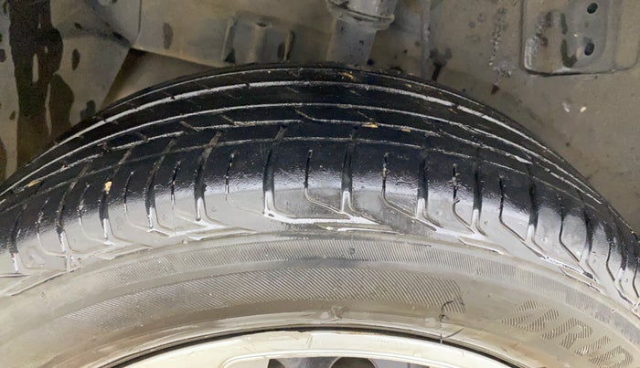 2022 Tata NEXON XM PETROL, Petrol, Manual, 56,901 km, Right Rear Tyre Tread