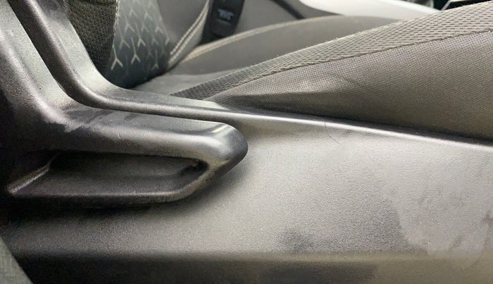 2022 Tata NEXON XM PETROL, Petrol, Manual, 56,901 km, Driver Side Adjustment Panel