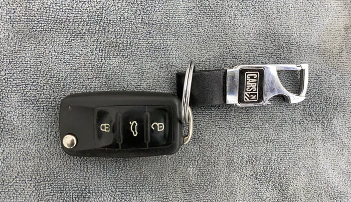 2018 Skoda Rapid 1.5 TDI AT AMBITION, Diesel, Automatic, 32,244 km, Key Close Up