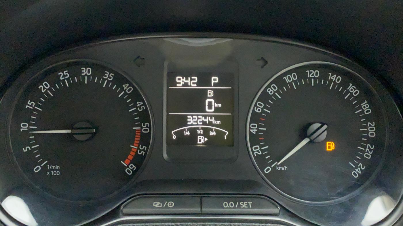 2018 Skoda Rapid 1.5 TDI AT AMBITION, Diesel, Automatic, 32,244 km, Odometer Image
