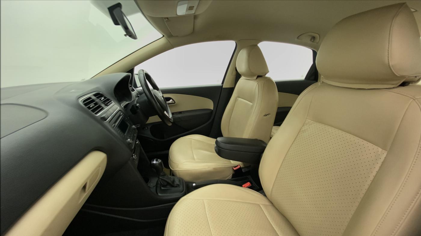 2018 Skoda Rapid 1.5 TDI AT AMBITION, Diesel, Automatic, 32,244 km, Right Side Front Door Cabin