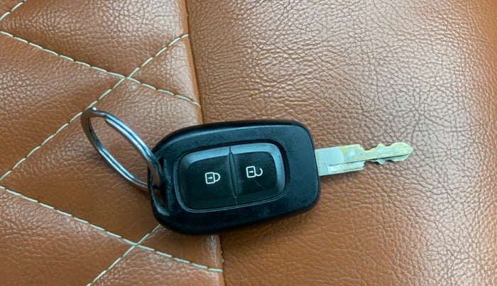 2020 Renault Kwid RXL 1.0 AMT, Petrol, Automatic, 30,145 km, Key Close Up