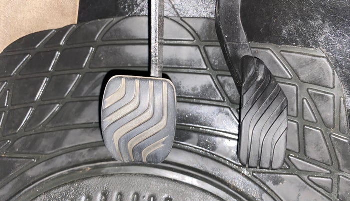 2020 Renault Kwid RXL 1.0 AMT, Petrol, Automatic, 30,145 km, Pedals