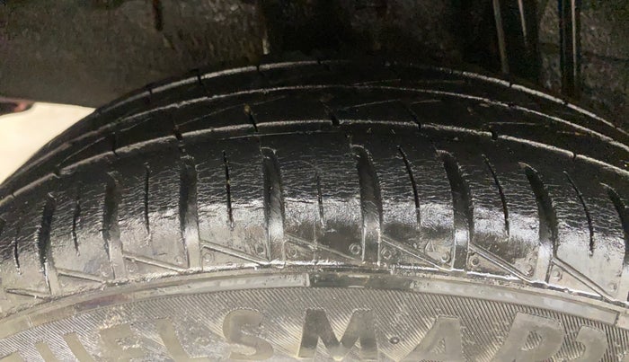 2020 Renault Kwid RXL 1.0 AMT, Petrol, Automatic, 30,145 km, Right Rear Tyre Tread