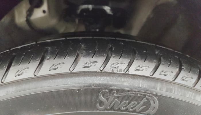 2019 KIA SELTOS HTX IVT 1.5 PETROL, Petrol, Automatic, 75,781 km, Right Front Tyre Tread
